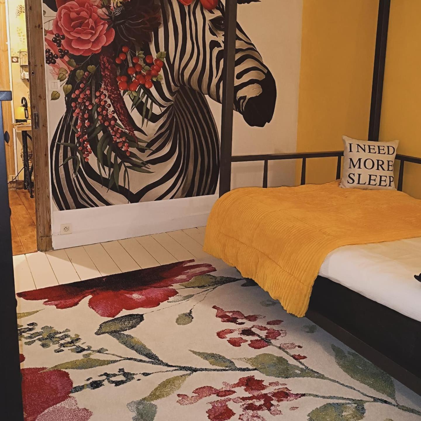 Buky Palace Пон Екстер'єр фото
